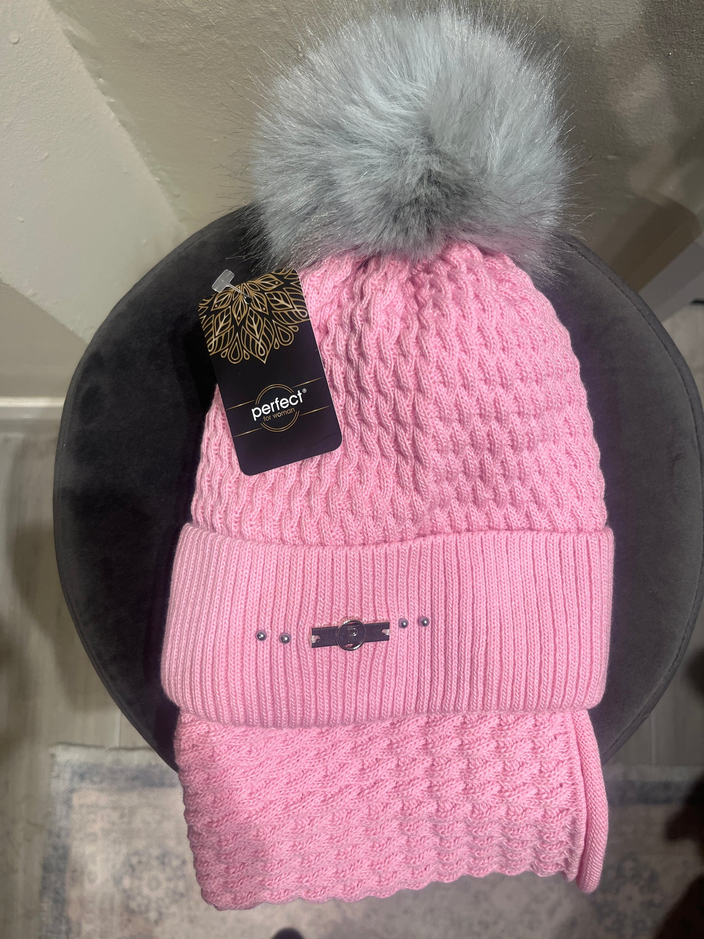 Pink hat & snood set