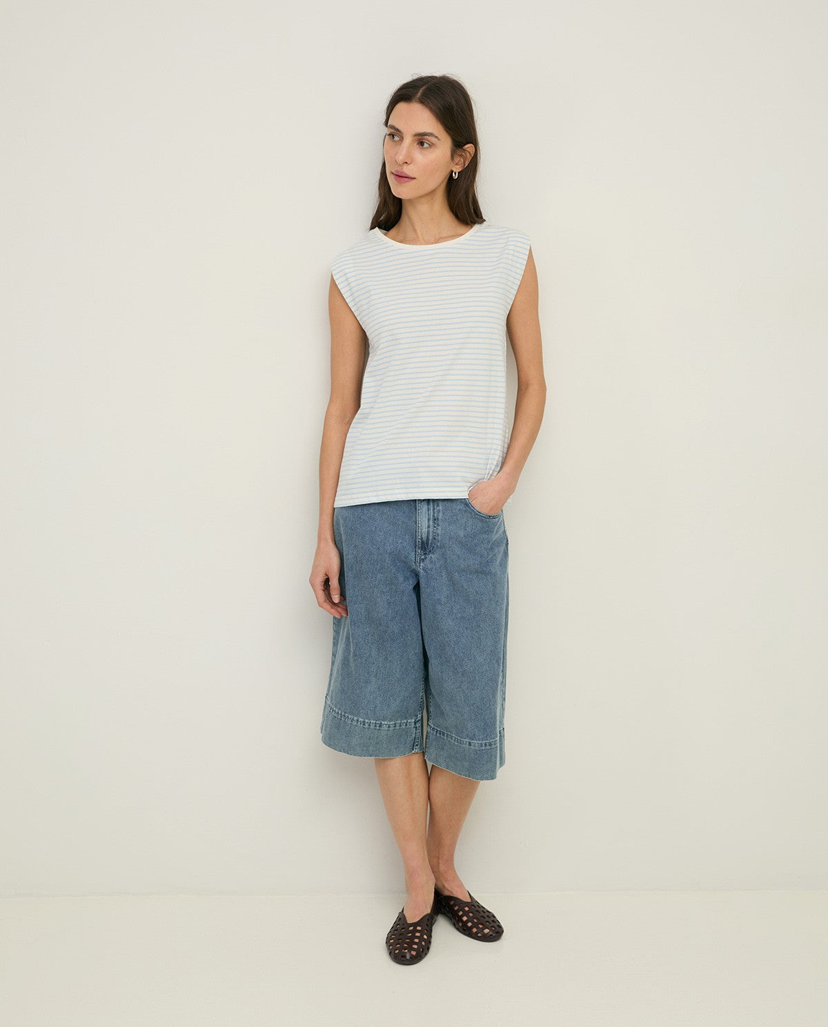 Stripe Sleeveless Tee - blue