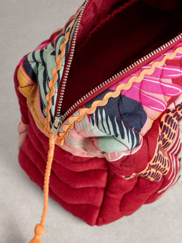 Quilted Wash Bag - Blue Multi (Copy)