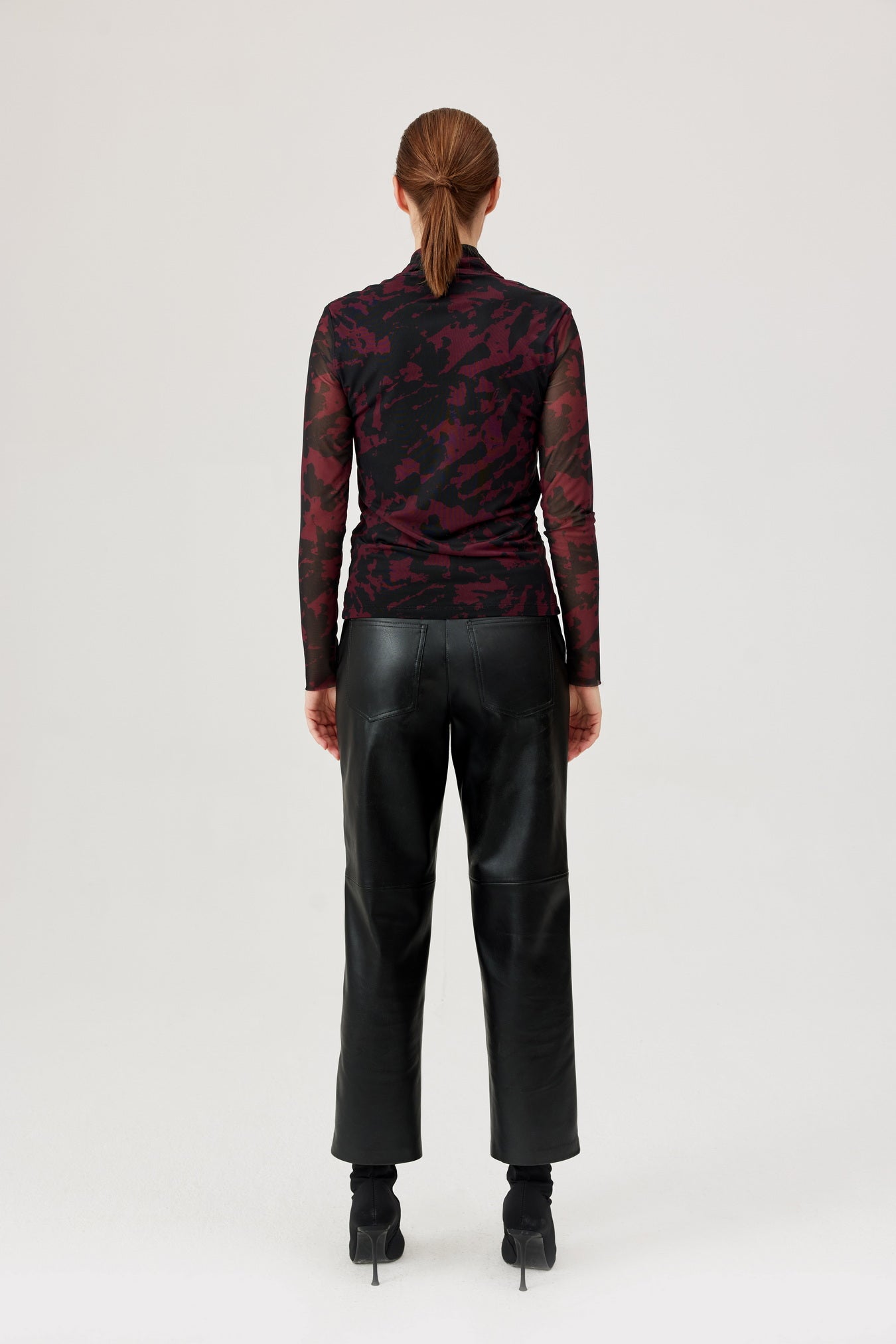 Burgundy/Black Top