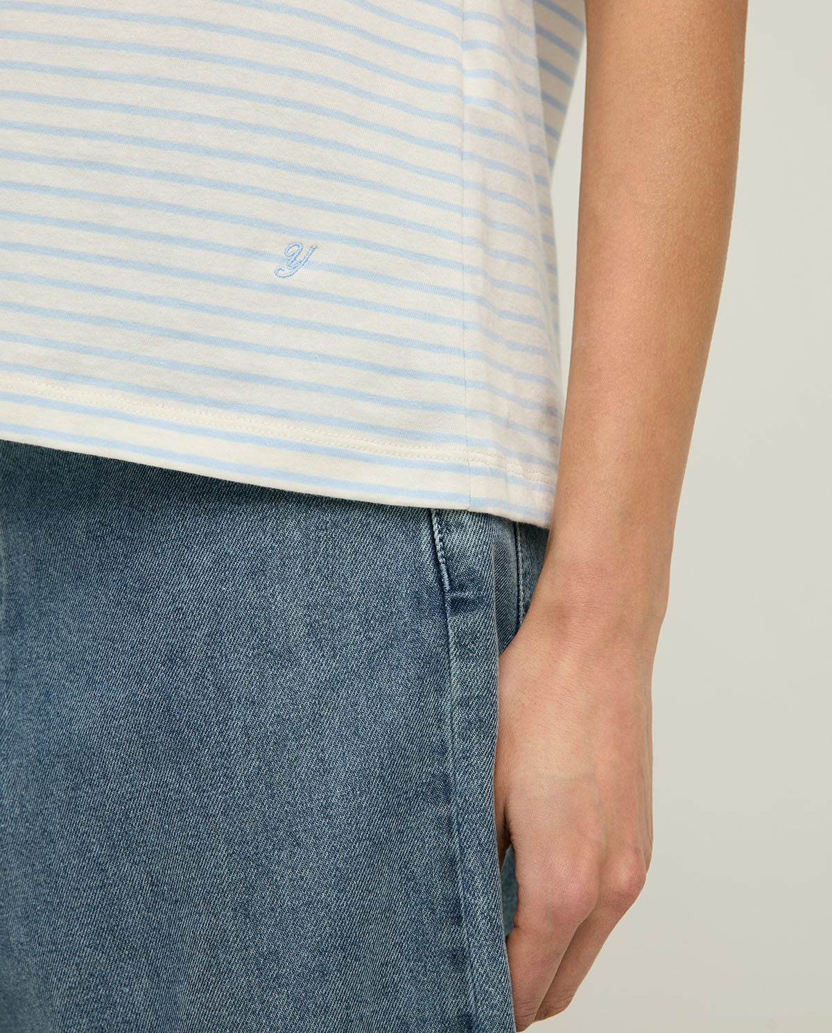 Stripe Sleeveless Tee - blue