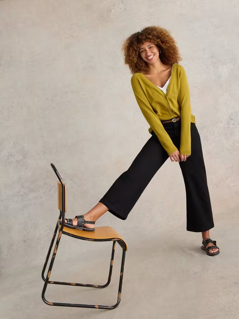 Tia Cropped Pure Black Jeans