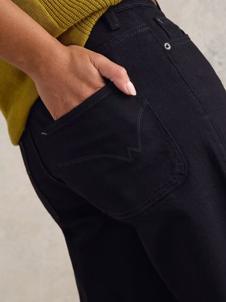 Tia Cropped Pure Black Jeans