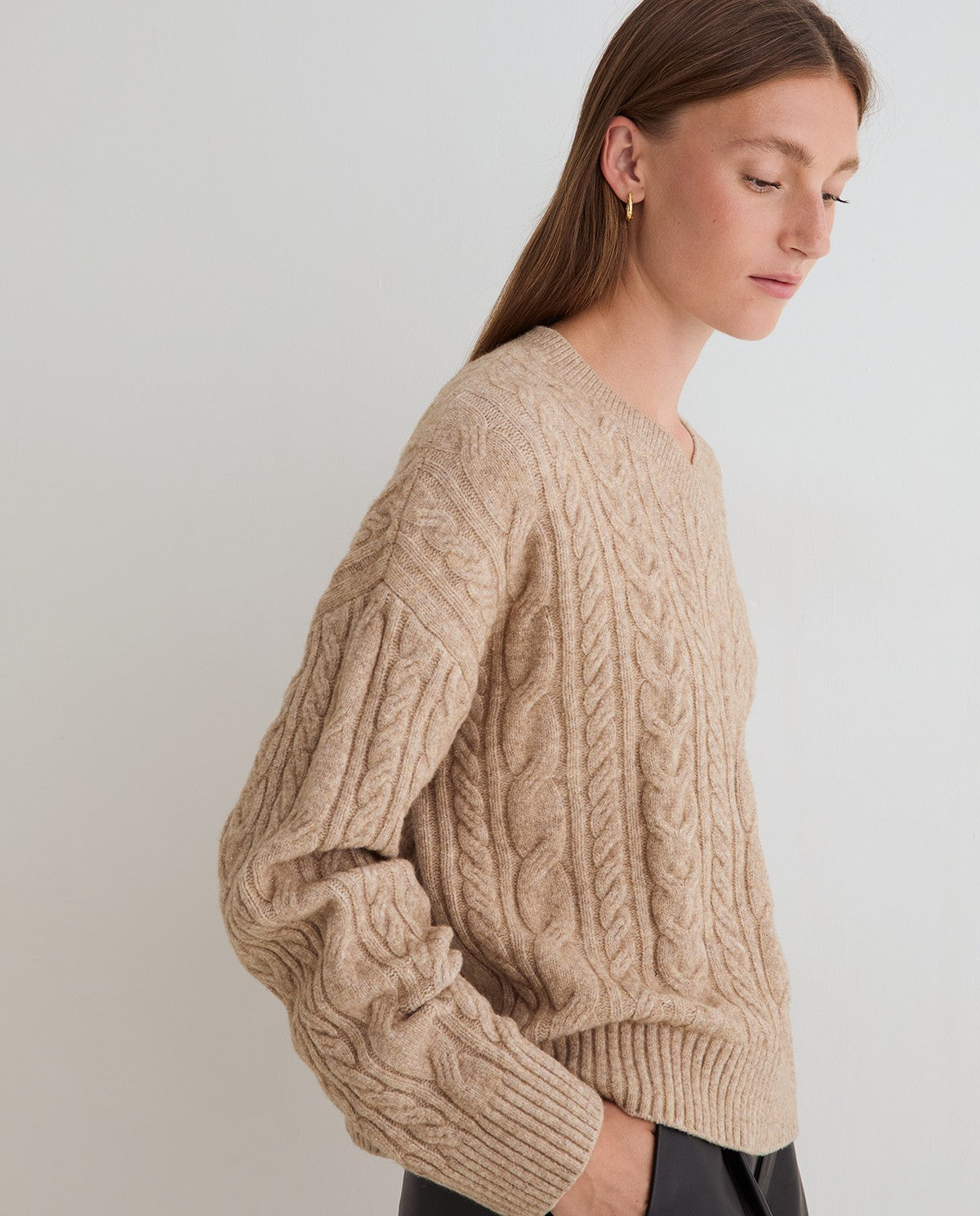 Yerse Cable Knit