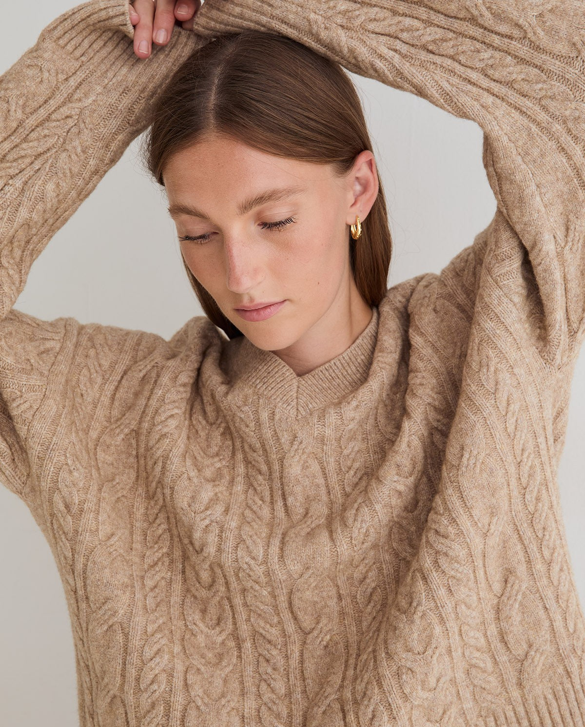 Yerse Cable Knit