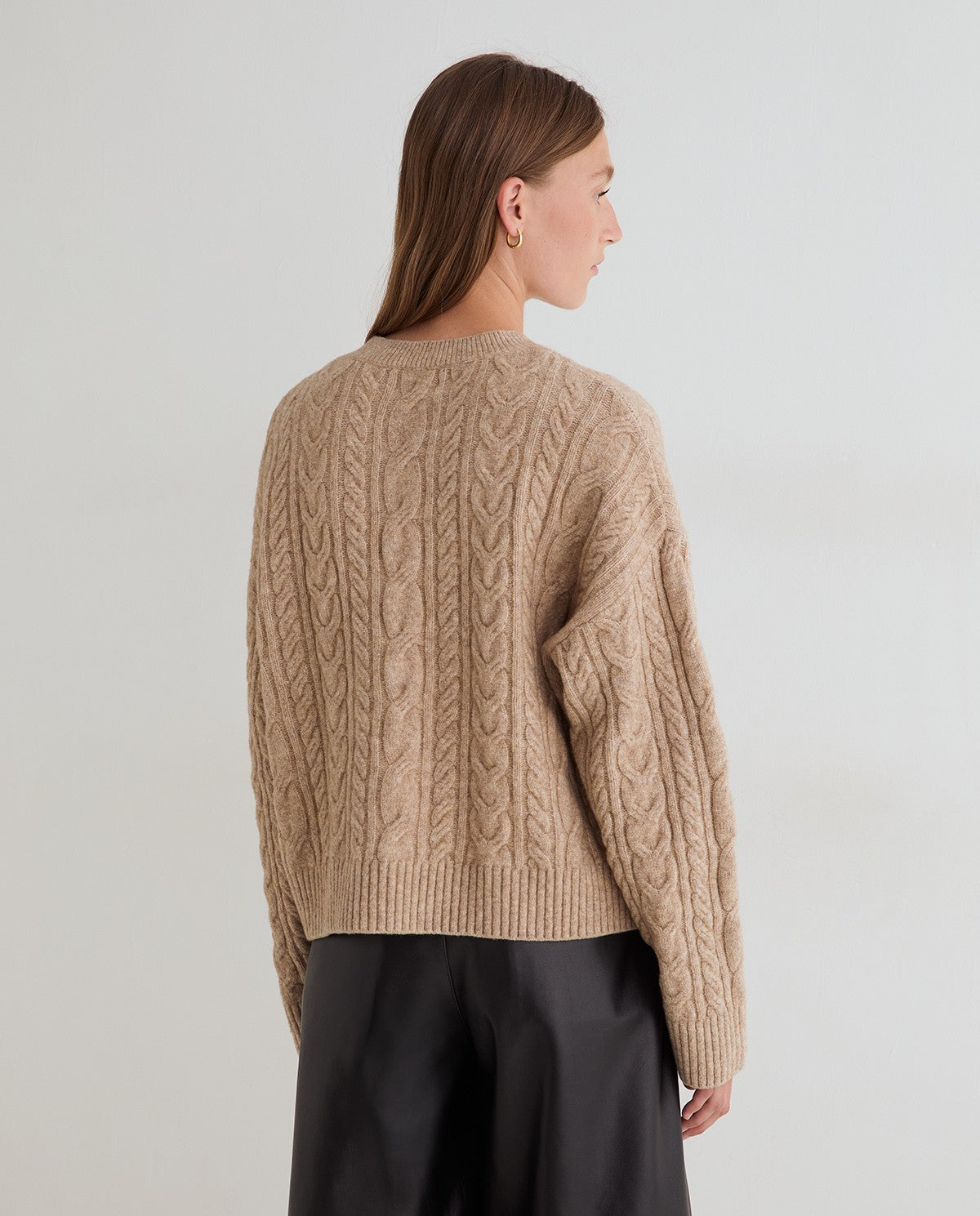 Yerse Cable Knit
