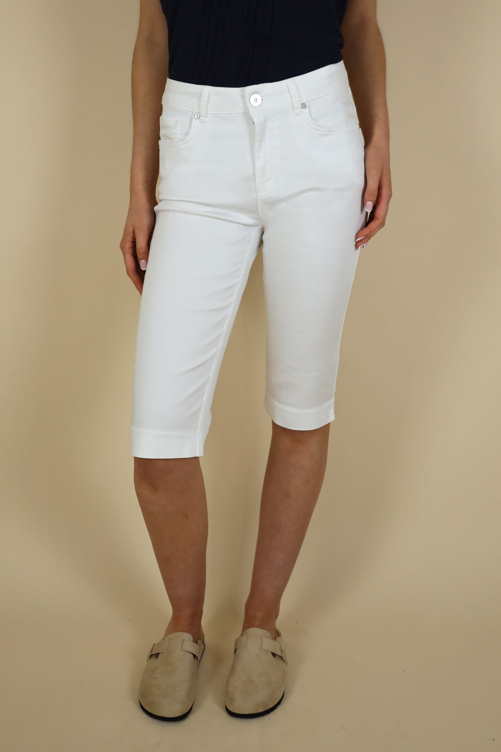 Remi No2moro Shorts - White
