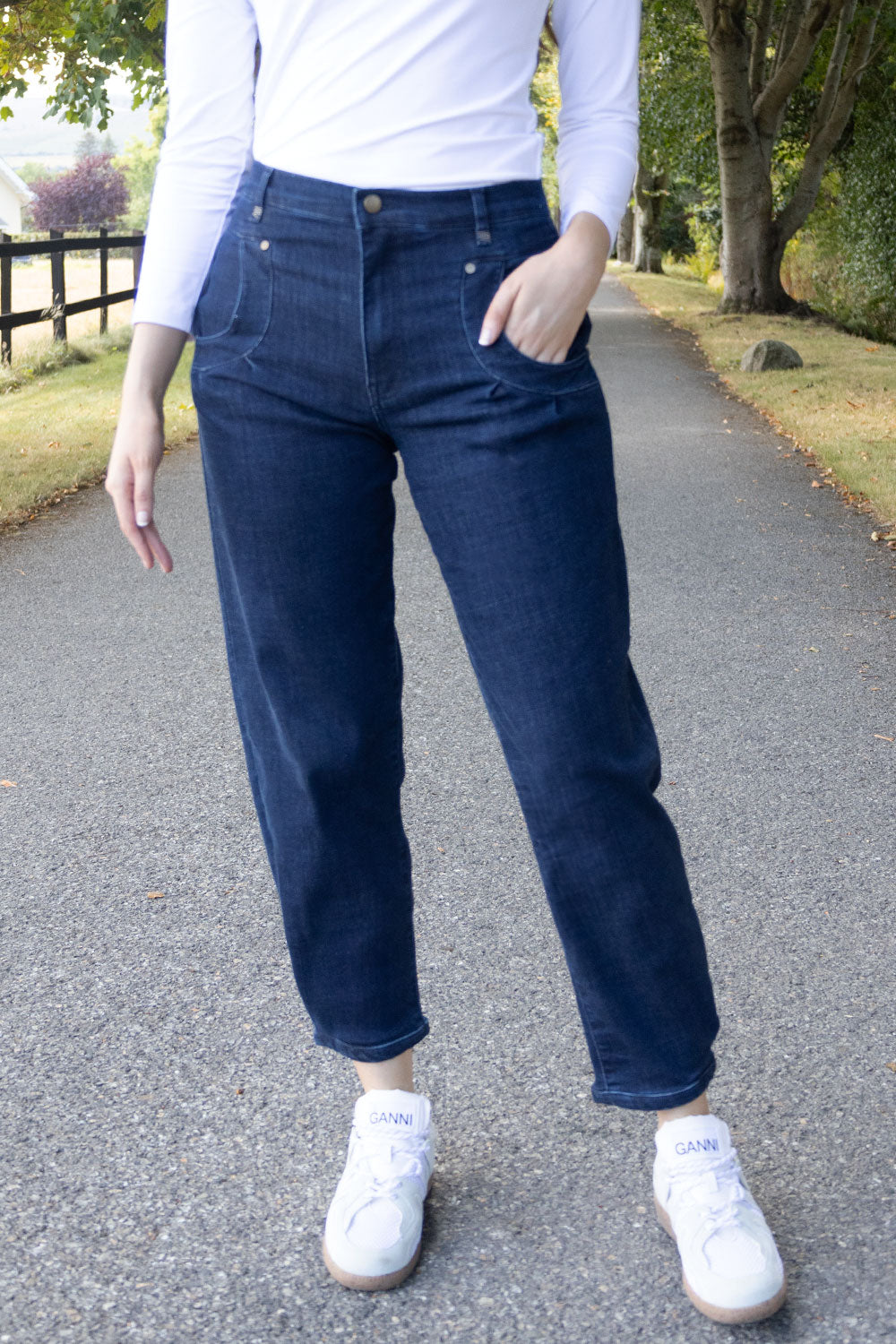 Rhea Barrel Leg Jean - leg length 27'