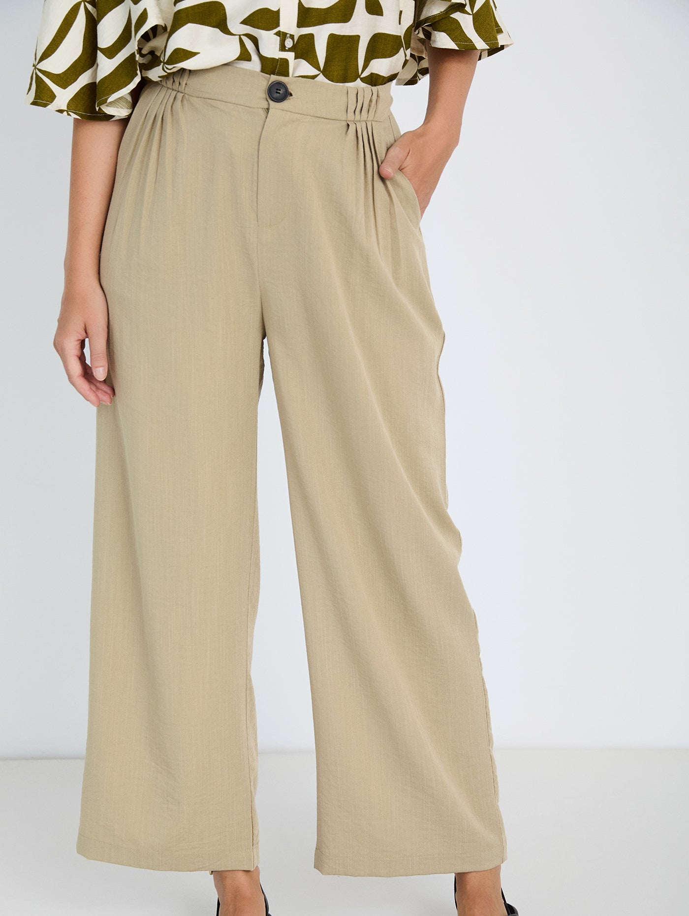 Soft Khaki  trouser