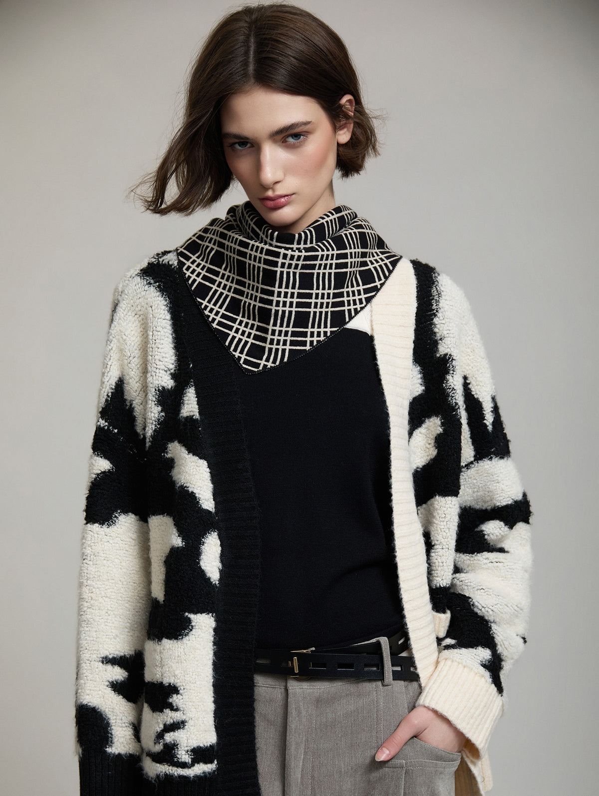 Black/Winter White Scarf