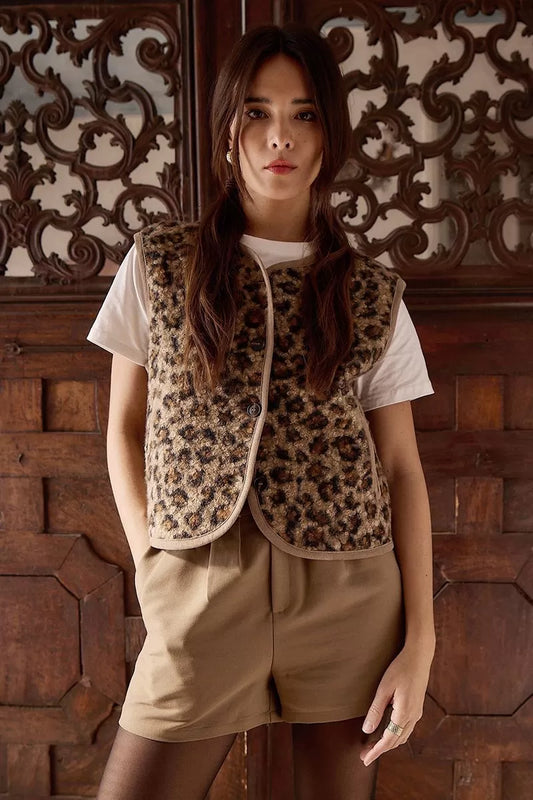 Animal Print Sleeveless Jacket